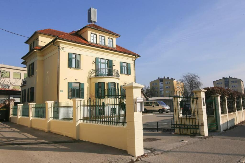 Budget Dbl Studio Free Breakfast Ljubljana Buitenkant foto
